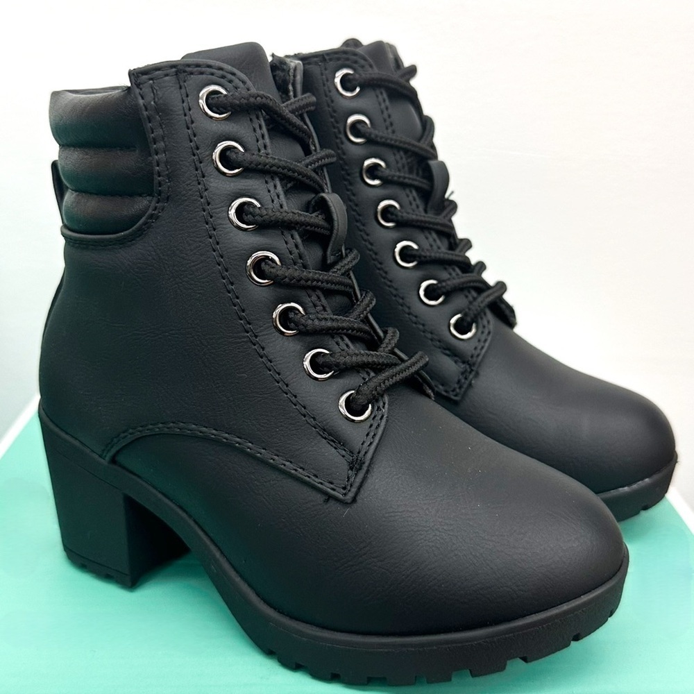 GIRLS Black Faux Leather Ankle Boots - Picture 3 of 3